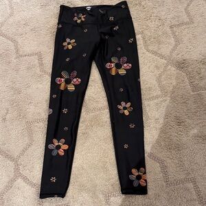 Noli Black Leggings with Colorful Patterns